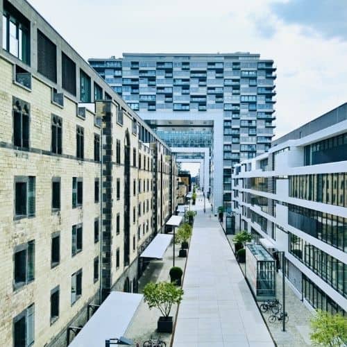 Bürogebäude im Rheinauhafen Koeln