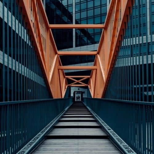 Kunstinstallation Bridge/Ramp am LBBW-Hauptsitz in Stuttgart